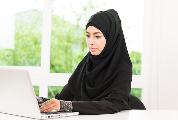 Arab business woman working