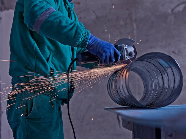 Arc welding of a steel in construction site