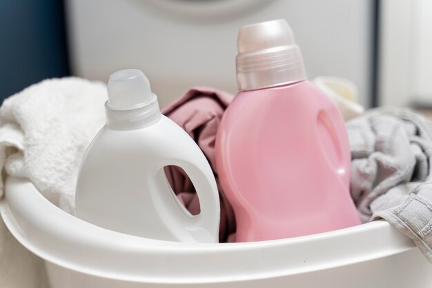 Arrangement of clothes in a basket in the washing room