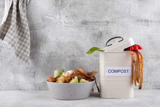 Arrangement of compost made of rotten food