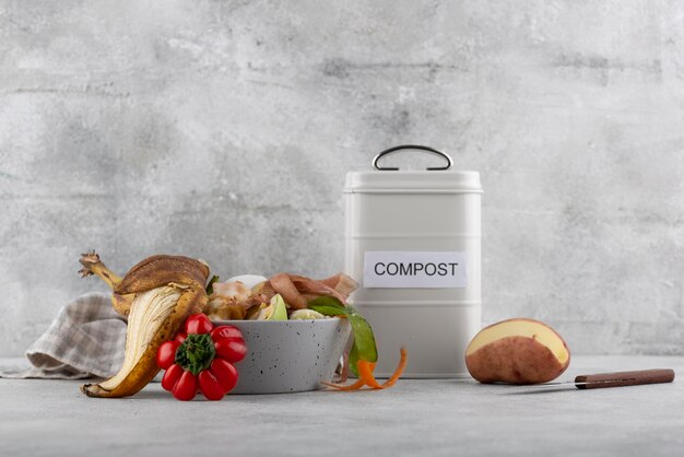 Arrangement of compost made of rotten food