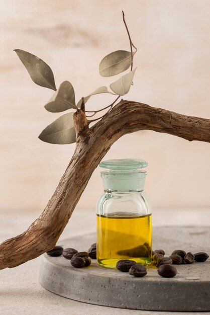 Arrangement of jojoba oil bottle