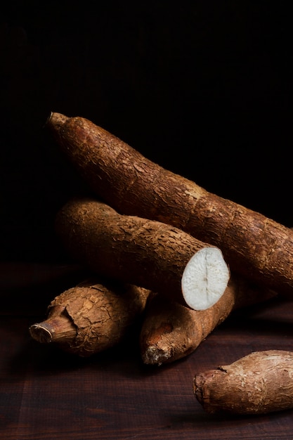 Arrangement of nutritious cassava roots