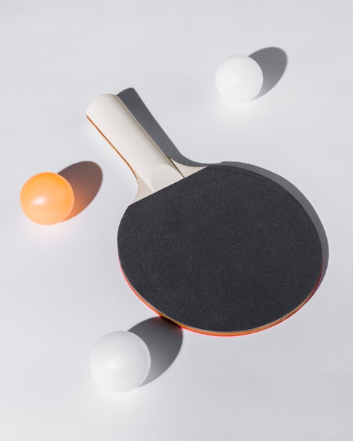 Arrangement of table tennis racket and balls