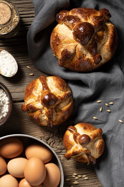 Arrangement of traditional bread of dead