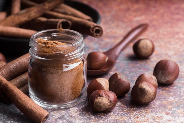 Arrangement with hazelnuts and cinnamon