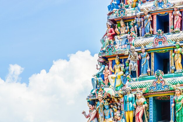 芸術の女神詳細彫像の建物