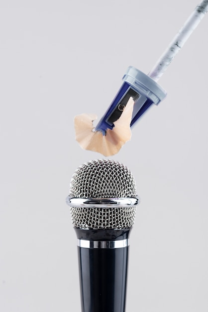 Free photo asmr microphone with pencil sharpener for sound