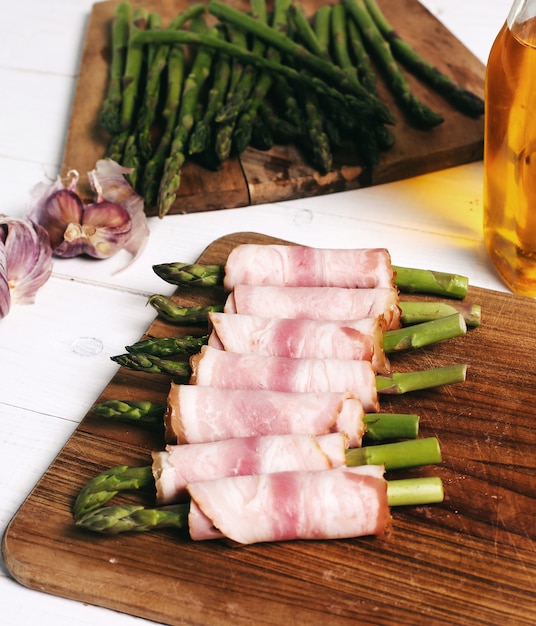 Asparagus with bacon