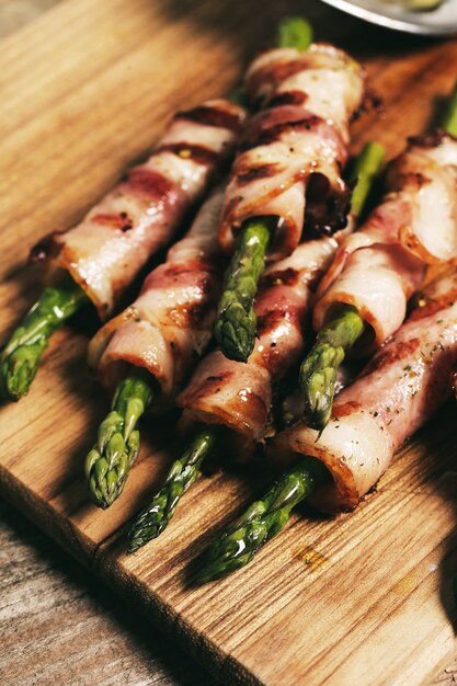 Asparagus with bacon