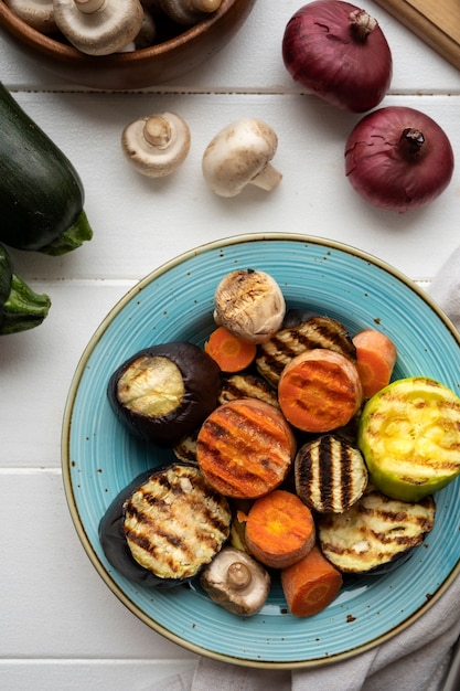 Free photo assortment of grilled vegetable mix