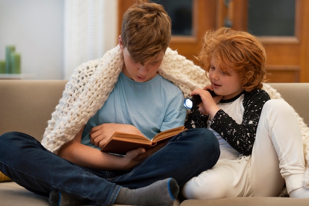 Free photo authentic scene of cousins hanging out together