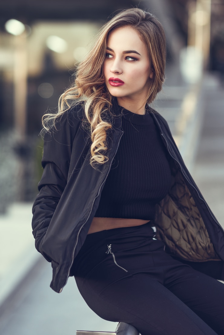 Free Photo autumn spring blonde person beautiful