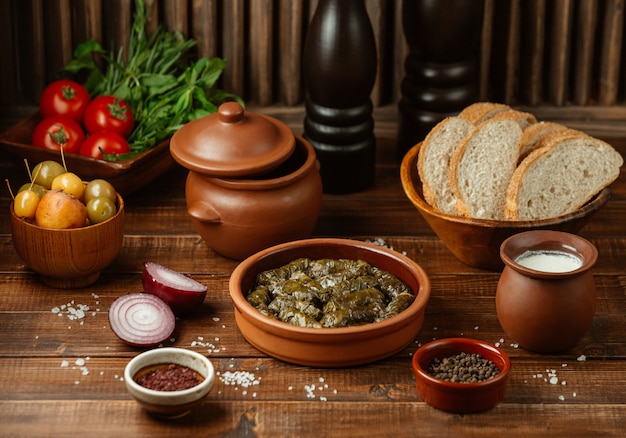 Azerbaijani yarpaq dolmasi, grape leaves stuffed with meat herb mix