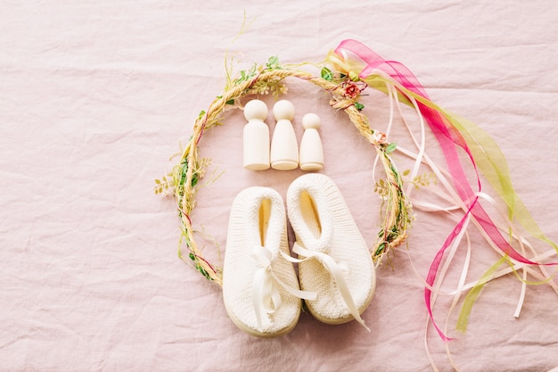 Baby-shoes and wreath