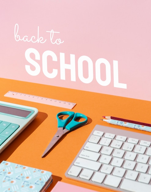 Free photo back to school concept with keyboard