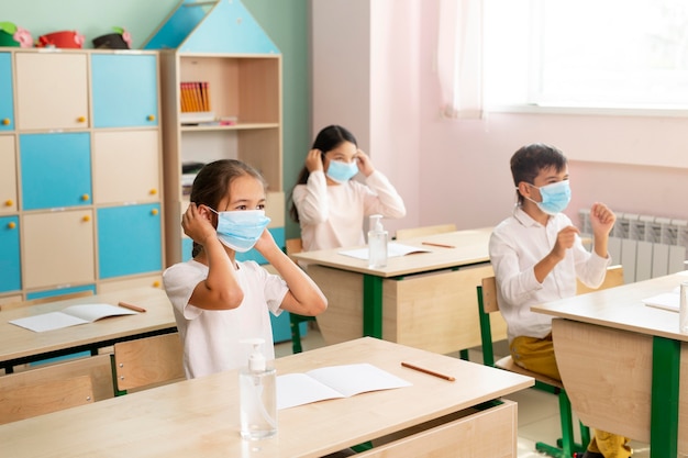 Ritorno a scuola durante il concetto covid