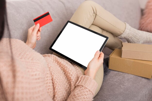 Free photo back view woman waiting for cyber monday sales