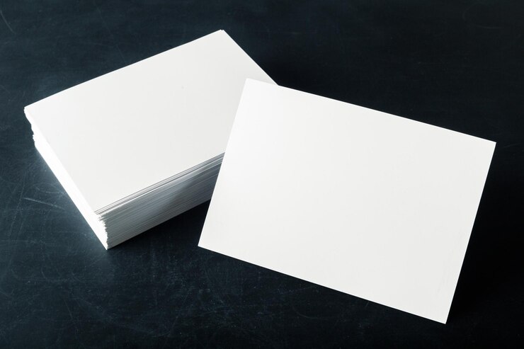 Free Photo backed paper blank business cards on the stack