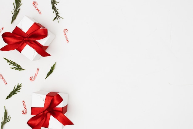 Free photo background made with christmas ornaments