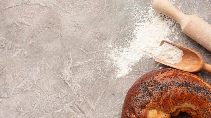 Free Photo bagel and powdered sugar copy space