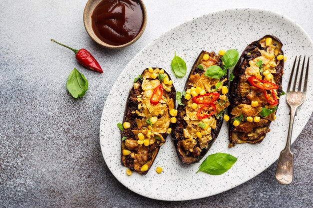 Baked aubergines boats