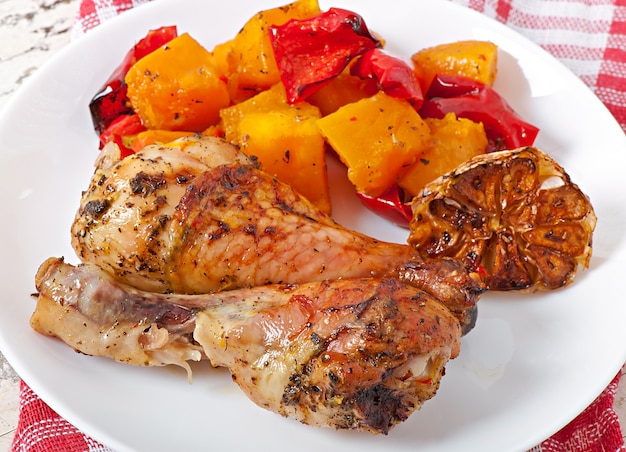 Baked pumpkin with chicken and paprika