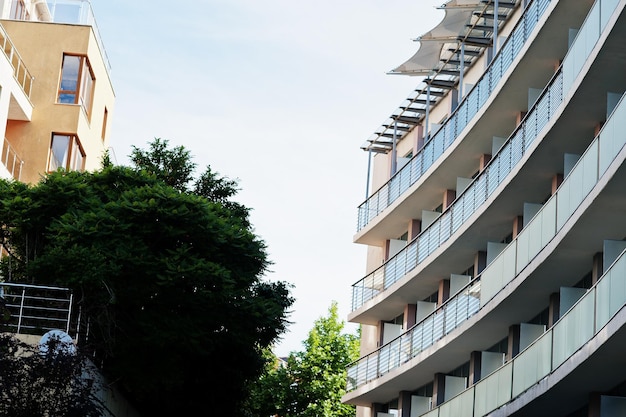 Foto gratuita balcone dei resort nella città di nesebar in bulgaria