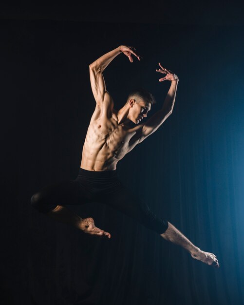 Ballerino dancing with tights