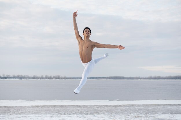 Ballet dancer executing elegant pose