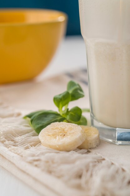 Banana pieces and milkshake