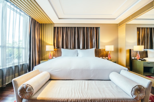 Бангкок, Таиланд - 12 августа 2016: Красивая роскошная спальня ИНТ