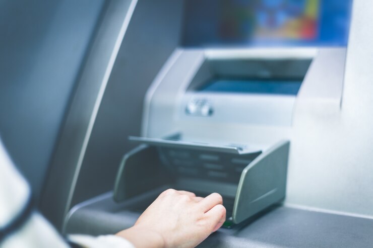 무료 Photo 은행 atm 작업에서 비밀번호를 입력하십시오.