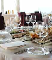 Free photo banquet table in restaurant