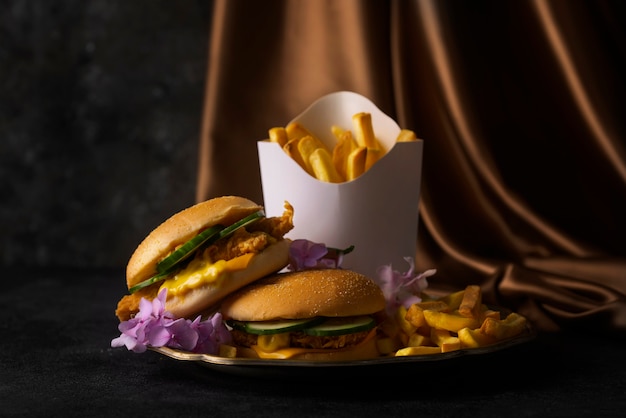 Free photo baroque style with fast food arrangement