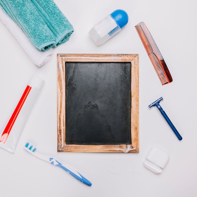 Free photo bathroom composition with slate in middle