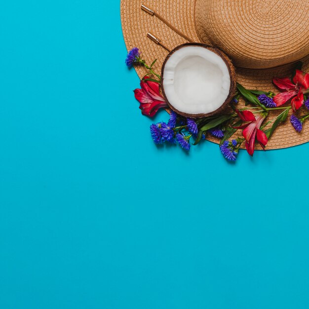 Beach hat with coconut and flowers