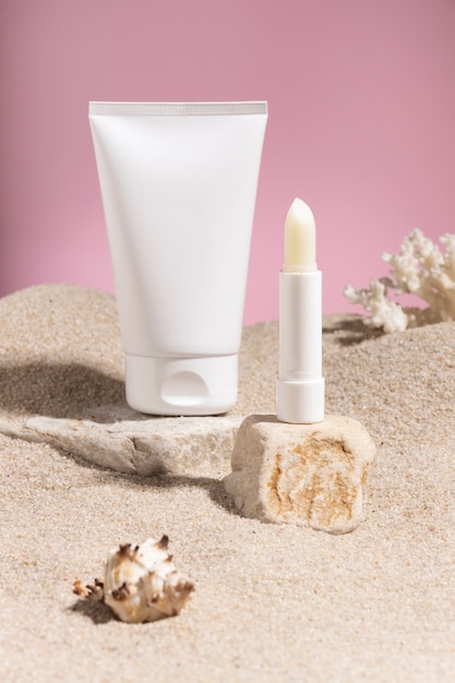 Free photo beach skincare product still life