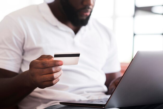 Bearded man shopping online