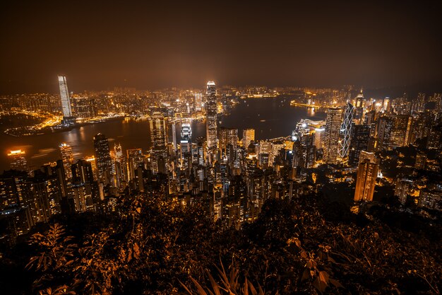 Красивое здание архитектуры внешний городской пейзаж горизонта города Гонконга