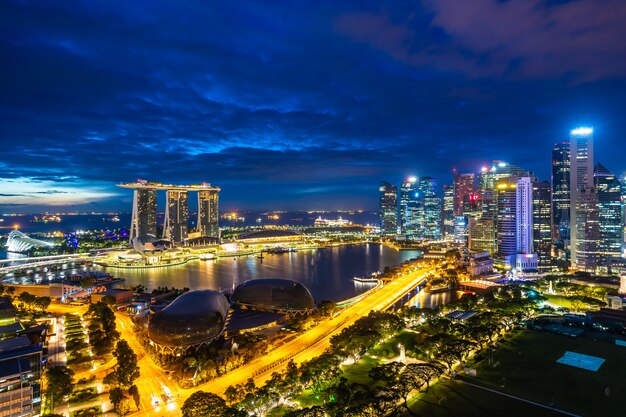 シンガポール市の美しい建築建物外観