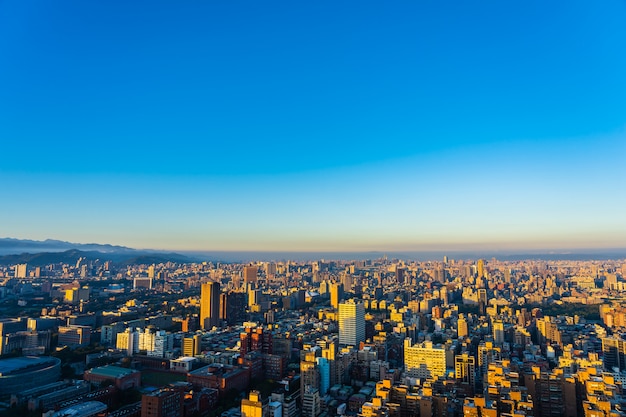 Foto gratuita bella architettura che costruisce la città di taipeh