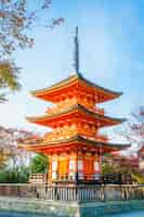Бесплатное фото Красивая архитектура в киемидзу-дэра киото, япония
