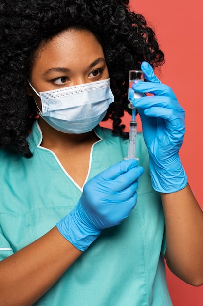 Free photo beautiful black nurse portrait