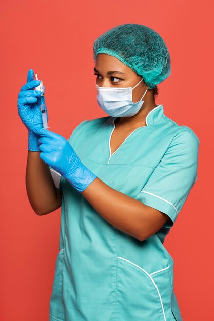 美しい黒人看護師のポートレート
