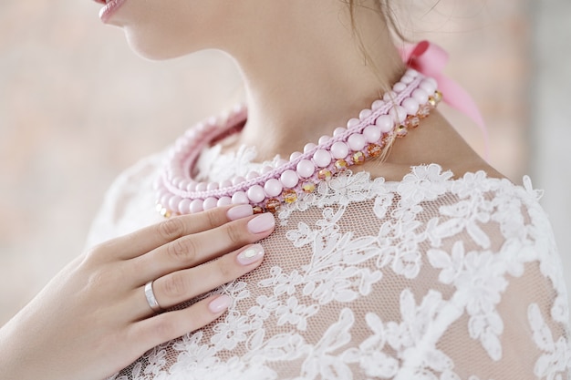 Free photo beautiful bride with white dress