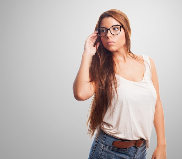 Free photo beautiful brunette in specs.