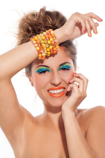 Free photo beautiful caucasian woman with artistic makeup