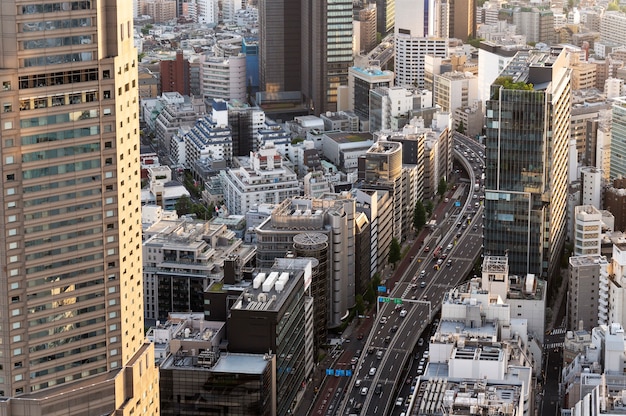 Free photo beautiful city landscape with tall buildings