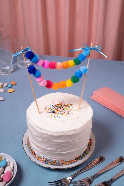 Free photo beautiful and elegant cake topper